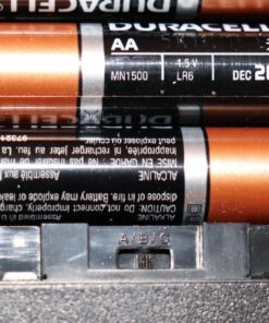 AcuRite Wireless Indoor Outdoor Temperature and Humidity Sensor (06002M) , white 06002m / 592txr Temperature & Humidity Add-on 34 81OMJtN1N7L