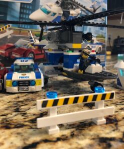 LEGO City Police High-Speed Chase 60138 Building Toy with Cop Car, Police Helicopter, and Getaway Sports Car (294 Pieces) 37 81OQ5CaWptL