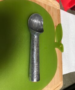 Zeroll, Size 20, in Silver 1020 Original Ice Cream Unique Liquid Filled Heat Conductive Handle Simple One Piece Aluminum Design Easy Release 40 Scoops per, 2-Ounce 38 81Ott6maF7L