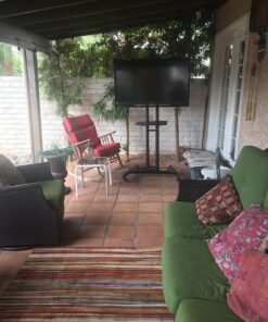 Mount Factory Rolling TV Cart Mobile TV Stand for 40-65 inch Flat Screen, LED, LCD, OLED, Plasma, Curved TV's - Universal Mount with Wheels 46 81P4XM pjnL