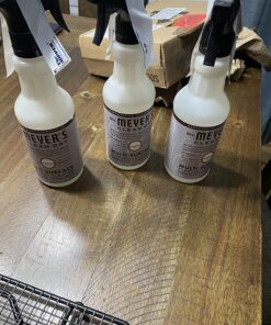 Mrs. Meyer's Multi-Surface Cleaner Concentrate, Use to Clean Floors, Tile, Counters, Lavender, 32 fl. oz - Pack of 2 32 Fl Oz (Pack of 2) 33 81PVcRXZJkL