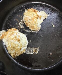 Lodge Cast Iron Skillet with Red Silicone Hot Handle Holder, 12-inch 47 81QUoRJulL