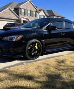 Chemical Guys GAP_619_16 Black Light Hybrid Radiant Finish, Glaze & Sealant, (Safe for Cars, Trucks, SUVs, & More) for Black and Dark Colored Cars, 16 fl oz 51 81R60hZs5 L