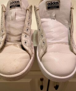 Angelus Easy Cleaner Sneaker Cleaner- Safetly Cleans dirt & Grime on all Fabric Types- Great for Shoes, Coats, Jackets, Canvas, Vinyl & More- 8.6 oz 8.6 Fl Oz (Pack of 1) 41 81R7PdWZVXL