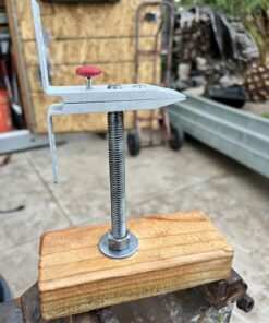 Lansky Standard Knife Sharpening System: 3-Stone Ceramic Knife Sharpener Kit with Honing Oil - LKC03 37 81RFbFn2YFL