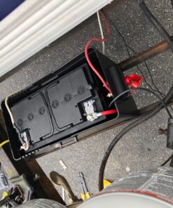 NOCO Snap-Top HM318BKS Battery Box, Group 24-31 12V Outdoor Waterproof Battery Box for Marine, Automotive, RV, Boat, Camper and Travel Trailer Batteries 64 81SBSwlsI9L