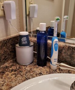 Oral-B Pro-Health Clinical Battery Power Electric Toothbrush, 1 Count (Pack of 1) (Colors May Vary) 31 81SI8HZcXTL