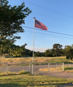 G128 - American Flag 5x8 ft USA US Flag Deluxe Embroidered Stars Sewn Stripes Brass Grommets Durable Indoor Outdoor Use 16 81THosYLc0L