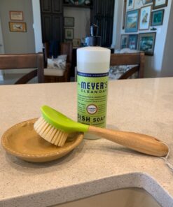 MRS. MEYER'S CLEAN DAY Liquid Dish Soap, Biodegradable Formula, Lemon Verbena, 16 fl. oz - Pack of 3 16.00 Fl Oz (Pack of 3) 32 81TSTwzuDuL