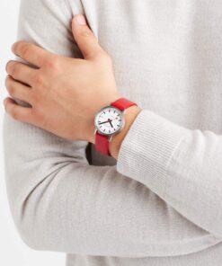 Mondaine - Classic Automatic A128.30008.16SBC - Mens and Womens Watch 33mm - Official Swiss Railways Wrist Watch Date Red Leather Strap 30m Waterproof Sapphire Crystal - Made in Switzerland 11 81TXTsltkwL