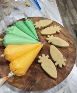 yueton Pack of 100 Disposable Cream Pastry Bag Cake Icing Piping Decorating Tool 26 81UNCcmAFvL