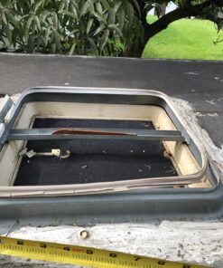 Camco White Polypropylene Camper/RV Roof Vent Lid | Ventline Pre-2008 & Elixir Since 1994 (40158) One Size Ventline (Pre '08 Models)/Elixir ('94 & Up Models) 23 81UUQZxFHrL