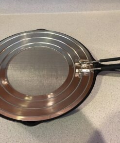 Dishwasher-Safe Splatter Screen Splash Guard for Kitchen Frying Pan Grease - Shields 99% of Stove Top from Bacon, Oil, or Deep Fryer - Easy to Clean or Store - Foldable Heat-Resistant Silicone Handle 39 81VcD5 NivL