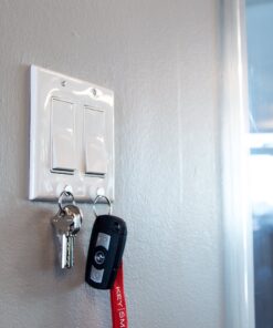KeySmart KeyCatch - A Modern Magnetic Key Rack - Easy Installation Key Holder - Screws Into Lightswitch Panel - Strong Magnet (6-Pack) 32 81WbuOwjr6L
