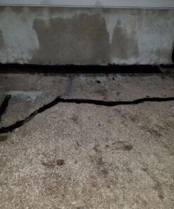 Rubberseal Liquid Rubber Waterproofing and Protective Coating - Roll On (1 Gallons) 1 Gallon 26 81WdrNtBaJL