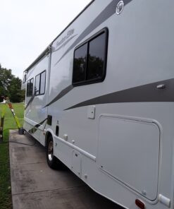 Meguiar's M4901 Marine/RV Heavy Duty Oxidation Remover - 1 Gallon Container 46 81Xcoz5HZ5L