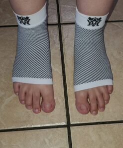Bitly Plantar Fasciitis Compression Socks for Women & Men - Best Ankle Compression Sleeve, Nano Brace for Everyday Use - Provides Arch Support & Heel Pain Relief (White, Medium) White 1 28 81Y9EE0uZHL
