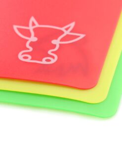 New Star Foodservice 28690 Flexible Cutting Board, 9.5-Inch by 14-Inch, Assorted Colors, Set of 3 14 81YGa8YiTIL