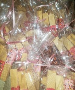 100 Pcs 10 in x 6 in(1.4mil.) Clear Flat Cello Cellophane Treat Bags Good for Bakery, Cookies, Candies,Dessert with 5 random Twist Ties! 100PCS(10x6 Inch) 37 81YPwu8K0pL