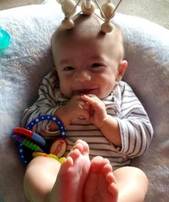 Manhattan Toy Skwish Natural Rattle and Teether Grasping Activity Toy 42 81Yo9vck0XL