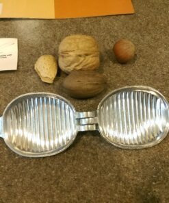 Magic Nutcracker Tool Works in Seconds. No Mess. Works on Walnuts, Almonds, Pecans, Hazelnuts. Great to Use As a Lemon Lime Squeezer. 56 81Zzmf9oEXL