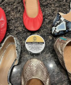 Teliaoils Leather Conditioner - Natural Clear Leather Repair Care Balm for any kind- Waterproofing Leather Salve Restorer, Softener & Protector - for Upholstery, Furniture, Shoes, Sofa & More 44 81aaBQ9kL7L