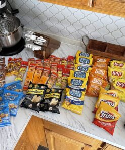 Frito Lay Sweet & Salty Snacks Variety Box, Mix of Cookies, Crackers, Chips & Nuts, 50 Sweet & Salty Care Package ,50 Count (Pack of 1) 30 81aepbrAUeL