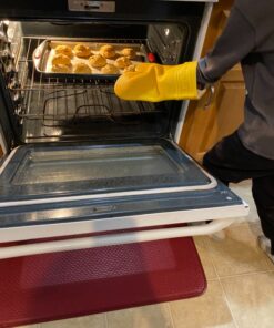 The Complete Cookbook for Young Chefs: 100+ Recipes that You'll Love to Cook and Eat 57 81aozcRtVYL