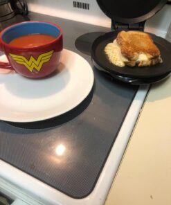 DASH 8” Express Electric Round Griddle for for Pancakes, Cookies, Burgers, Quesadillas, Eggs & other on the go Breakfast, Lunch & Snacks - Aqua 59 81b0yCzVpvL