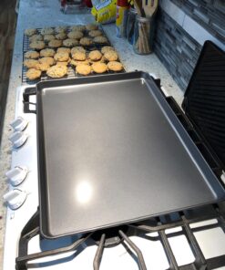 Wilton Perfect Results Premium Non-Stick Bakeware Mega Cookie Sheet, 15 x 21-Inch, Steel Mega-Cookie Pan 43 81bSFxrwvFL