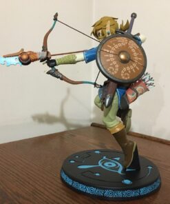 First 4 Figures The Legend of Zelda: Breath of The Wild: Link Figure, Blue Standard 51 81bT55tjWyL