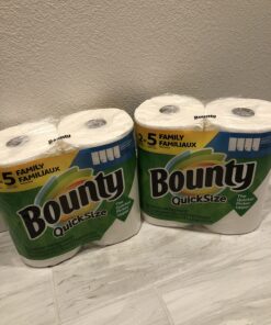 Bounty Quick-Size Paper Towels, White, 16 Family Rolls = 40 Regular Rolls 2 Count (Pack of 8) 49 81ceBMBo4uL