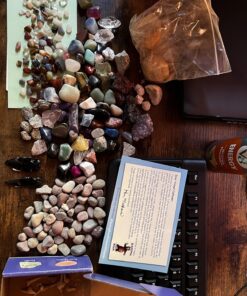 DANCING BEAR Rock, Mineral & Geodes Treasure Hunt Activity Kit (200 Pc Set) Real Shark Teeth Fossils, ID Sheet & Rock Book, STEM Rock, Mineral & Geodes Collection 47 81cqN8d0cbL