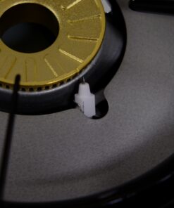 Iwatani 35FW Single-Burner Butane Portable Cooktop Indoor & Outdoor Cooking Stove Medium 45 81dmsIVkfAL 2