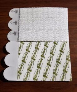 Command Photo Hangers, White, Easy On, Easy Off, Hangs up to 6 frames, Gallery Wall Pack 31 81dtpoaEBL