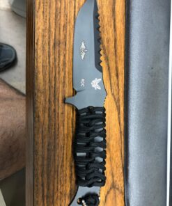 620 LB SurvivorCord Hank, Paracord 550 Type III, Military Grade, Heavy Duty Paracord with 3 Survival Strands, Cordage for Camping, with Survival Firestarter. Black (100 Ft) 100 Feet 41 81duPLEl ML