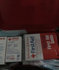 Johnson & Johnson All-Purpose Portable Compact First Aid Kit for Minor Cuts, Scrapes, Sprains & Burns, Ideal for Home, Car, Travel and Outdoor Emergencies, 140 Pieces Original Version 140 Piece Set 44 81e4uI4 IXL