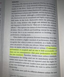 Extreme Ownership: How U.S. Navy SEALs Lead and Win (New Edition) 34 81egT3SeBsL