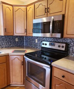 RoomMates StickTILES Traditional Marble Peel and Stick Backsplash Tiles - 4 Per Pack, Blue and White - TIL3229FLT 48 81f ADmu4lL