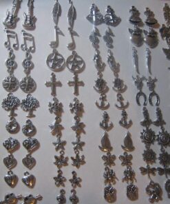 RUBYCA 160Pcs Assorted Mixed Silver Charms Pendants for Bracelets Jewelry Making Crafting Supplies, Tibetan Silver Color Charms, Just Like The Picture (Mix5) Mix 5 160 PCS 34 81f3VO3O0bL