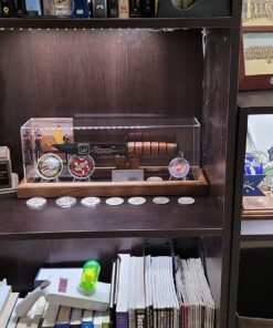 Alternative view of KA-BAR 2-1431-8 Dome Present Case Display up to 13-Inch Knife,Clear,Large