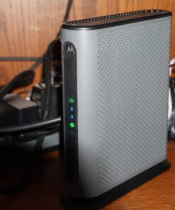 Motorola MB7621 Cable Modem | Pairs with Any WiFi Router | Approved by Comcast Xfinity, Cox, and Spectrum | for Cable Plans Up to 900 Mbps | DOCSIS 3.0 DOCSIS 3.0 (1 Gbps Ethernet Port) 38 81gGoLYe0L