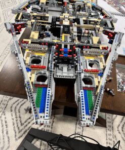 LEGO Star Wars Ultimate Millennium Falcon 75192 - Expert Building Set and Starship Model Kit, Movie Collectible, Featuring Classic Figures and Han Solo's Iconic Ship, Best Gift for Adults 83 81h3opU6pL