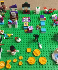 LEGO Friends 41131 Advent Calendar Building Kit (218 Piece) (Discontinued by Manufacturer) 31 81hHR8spzaL