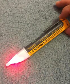 Fluke 1AC-A1-II VoltAlert Non-Contact Voltage Tester, Pocket-Sized, Voltage Detection Range 90 V to 1000 V AC, Audible Beeper, Silent Mode, Includes Batteries And 2 Year Warranty, CAT IV Rating 25 81hKXLbra7L