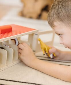 Melissa & Doug Take-Along Show-Horse Stable With Wooden Box and 8 Toy, Barn Play Set, Portable, Toys For Kids Ages 3+ 29 81hlfU FqcL 2