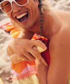 Sun Bum Original SPF 50 Sunscreen Spray |Vegan and Hawaii 104 Reef Act Compliant (Octinoxate & Oxybenzone Free) Broad Spectrum Moisturizing UVA/UVB Sunscreen with Vitamin E | 6 oz 6 Fl Oz (Pack of 1) 18 81iFiTw8x6L