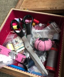 SINGER 01512 Beginner's Sewing Kit, 130 Pieces, 1 32 81iNjGkxykL 1