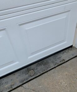 BOWSEN Garage Door Bottom Seals Weatherproof Weatherstrip Threshold Buffering Sealing High Performance EPDM Rubber Weather Resistance Gasket Black 1/4 Inch T-End, 16FT Long 16 FT Black (1/4" T-Channel End) 40 81ifbBe03L