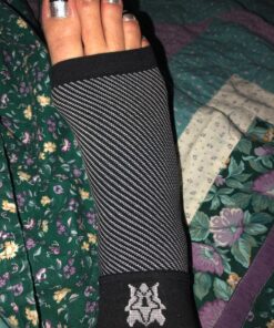 Bitly Plantar Fasciitis Compression Socks for Women & Men - Best Ankle Compression Sleeve, Nano Brace for Everyday Use - Provides Arch Support & Heel Pain Relief (Black, Medium) Black 1 41 81ivcyK5ATL